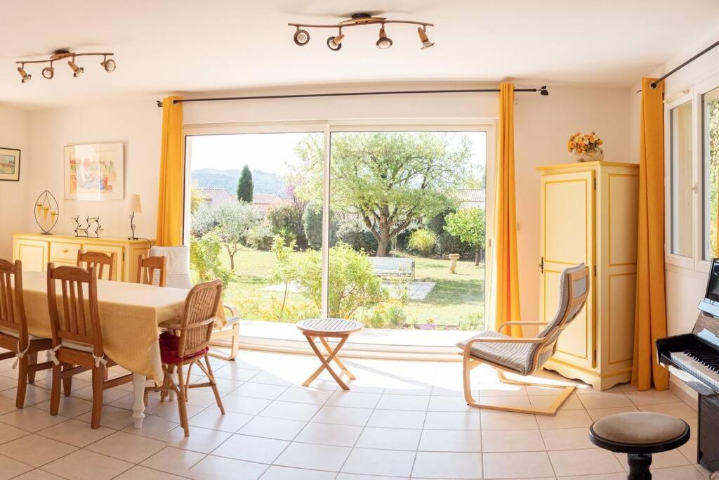 Villa Calme Avec Piscine A Greoux Екстер'єр фото